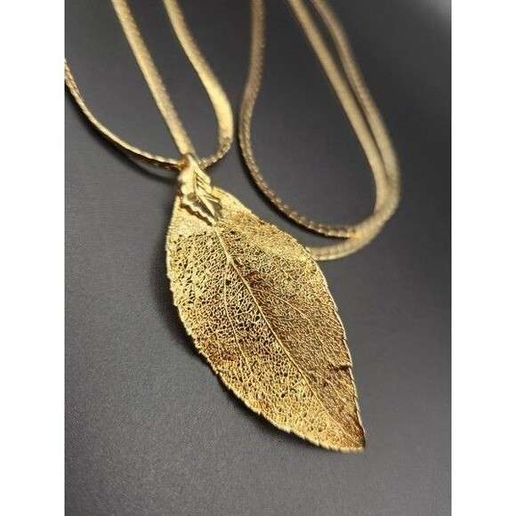 Vintage Nakagawa 30" Gold filled Chain with 2.25" Real Gold-dipped Leaf Necklace - Picture 2 of 2